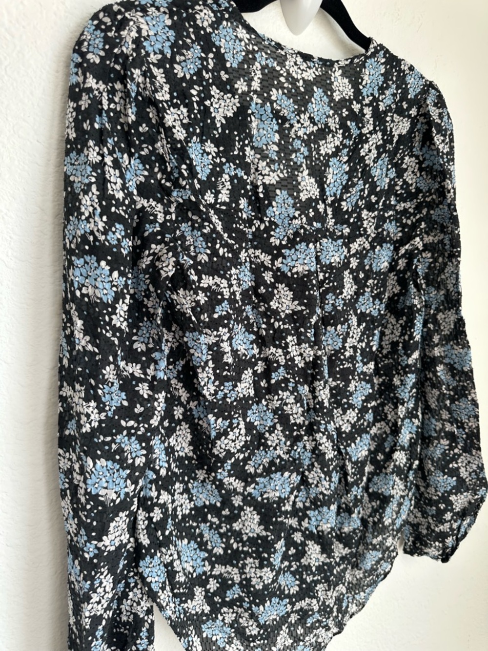 Veronica beard lowell floral blouse silk V-neck long sleeve top size 4 - Picture 13 of 16